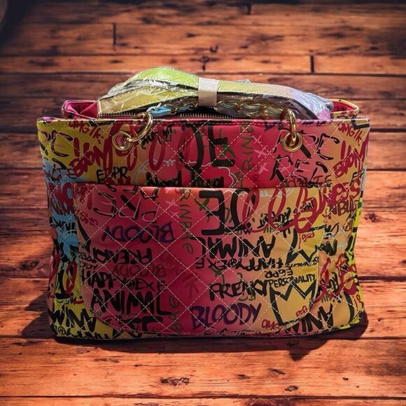 Caleesa Los Angeles Graffiti Print Neon Quilted Shoulder Bag - Picture 1 of 5